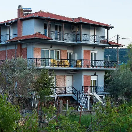 Nina Apartment
